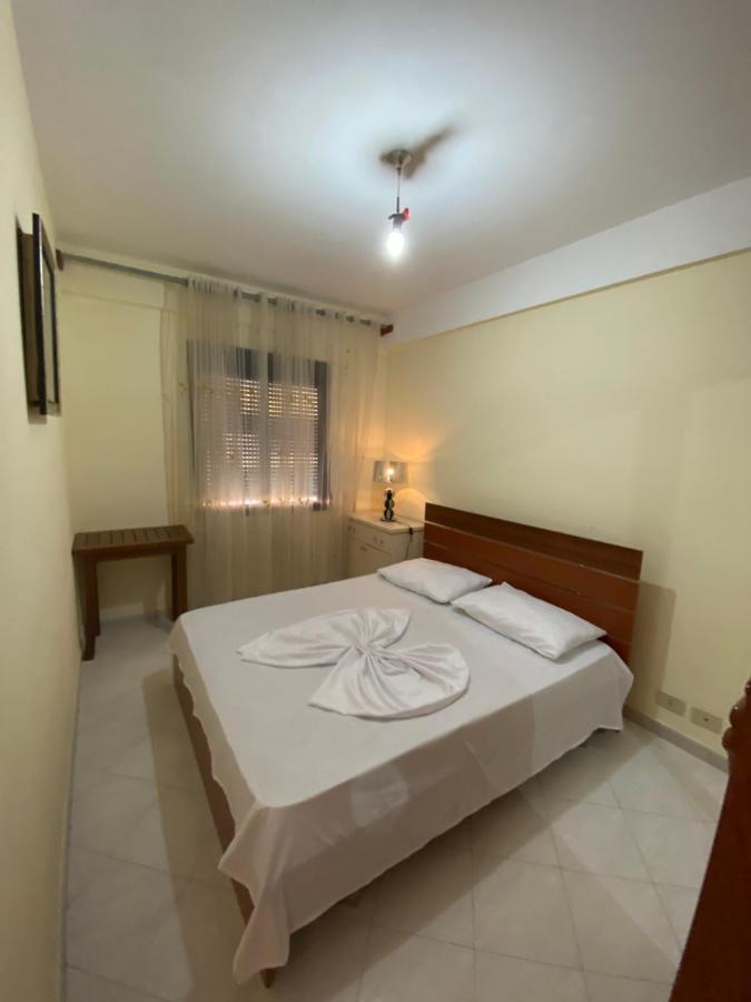 One Apartament Appartamento Durrës Esterno foto